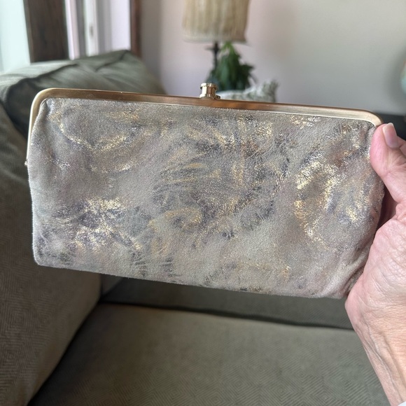 HOBO INTERNATIONAL LAUREN Wallet Vintage Leather Clutch - Picture 2 of 10